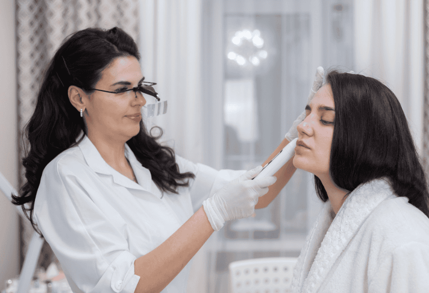 Dermatologists In Walkeshwar